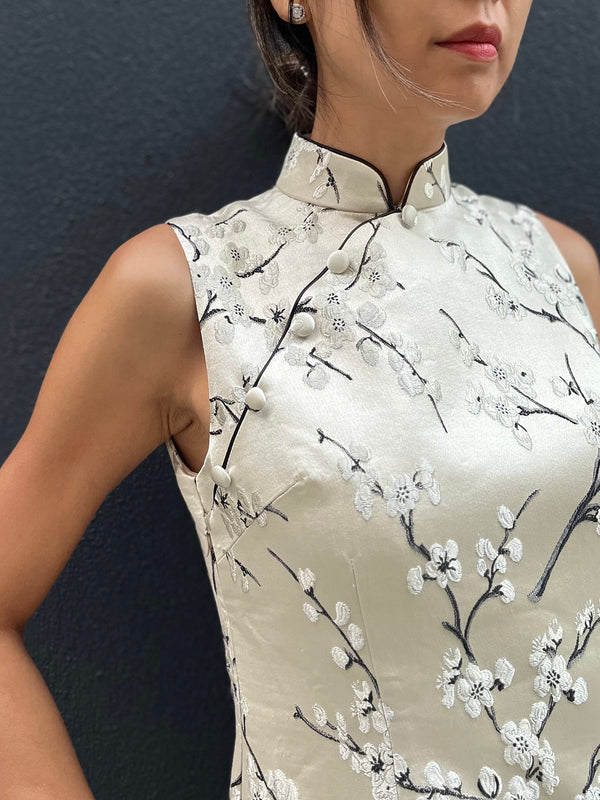 PAMELA Plum Brocade Sleeveless Cheongsam