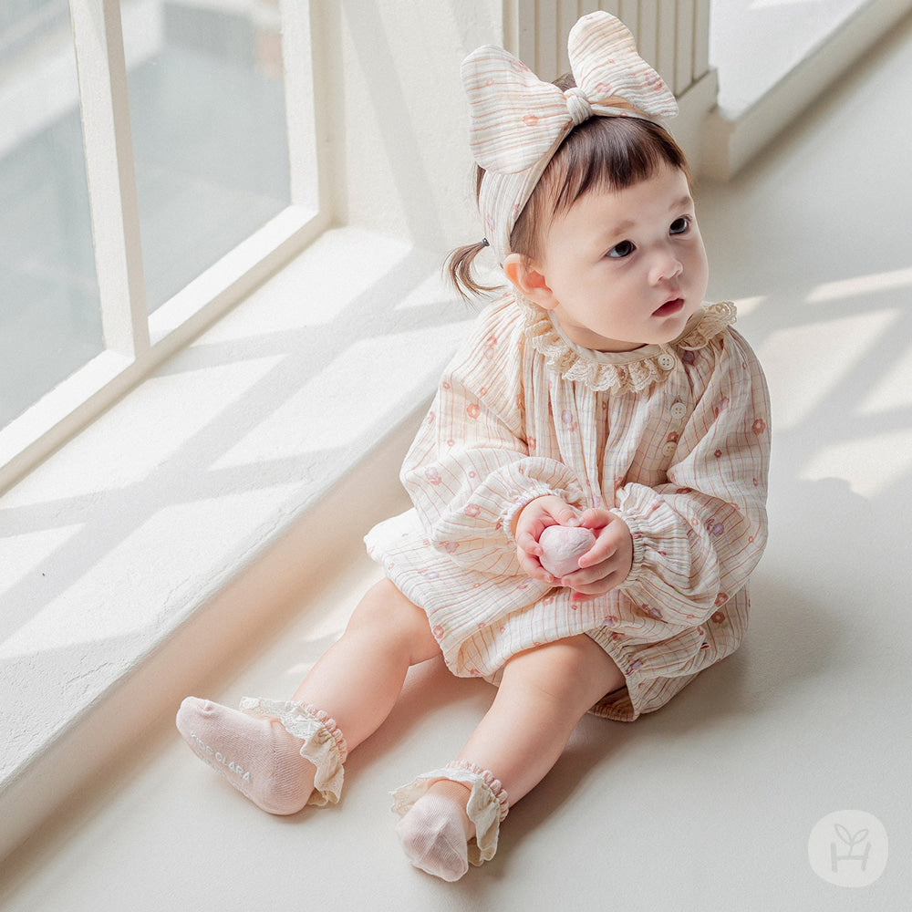 Bella lace baby socks