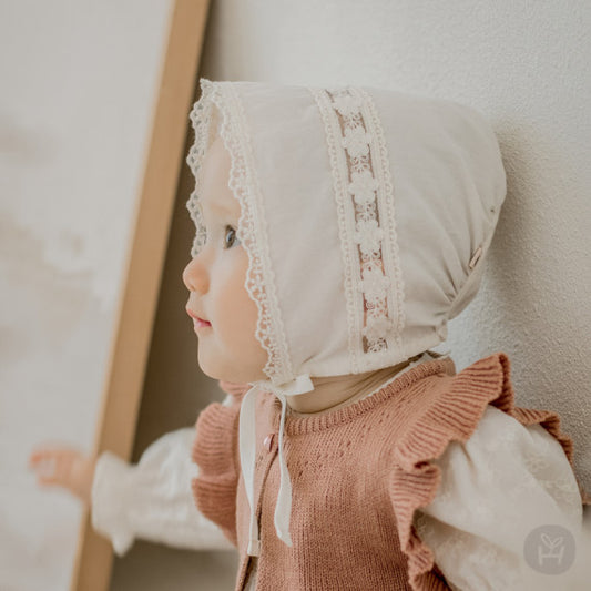 Jumi baby bonnet