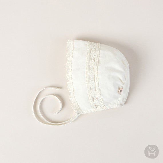 Jumi baby bonnet