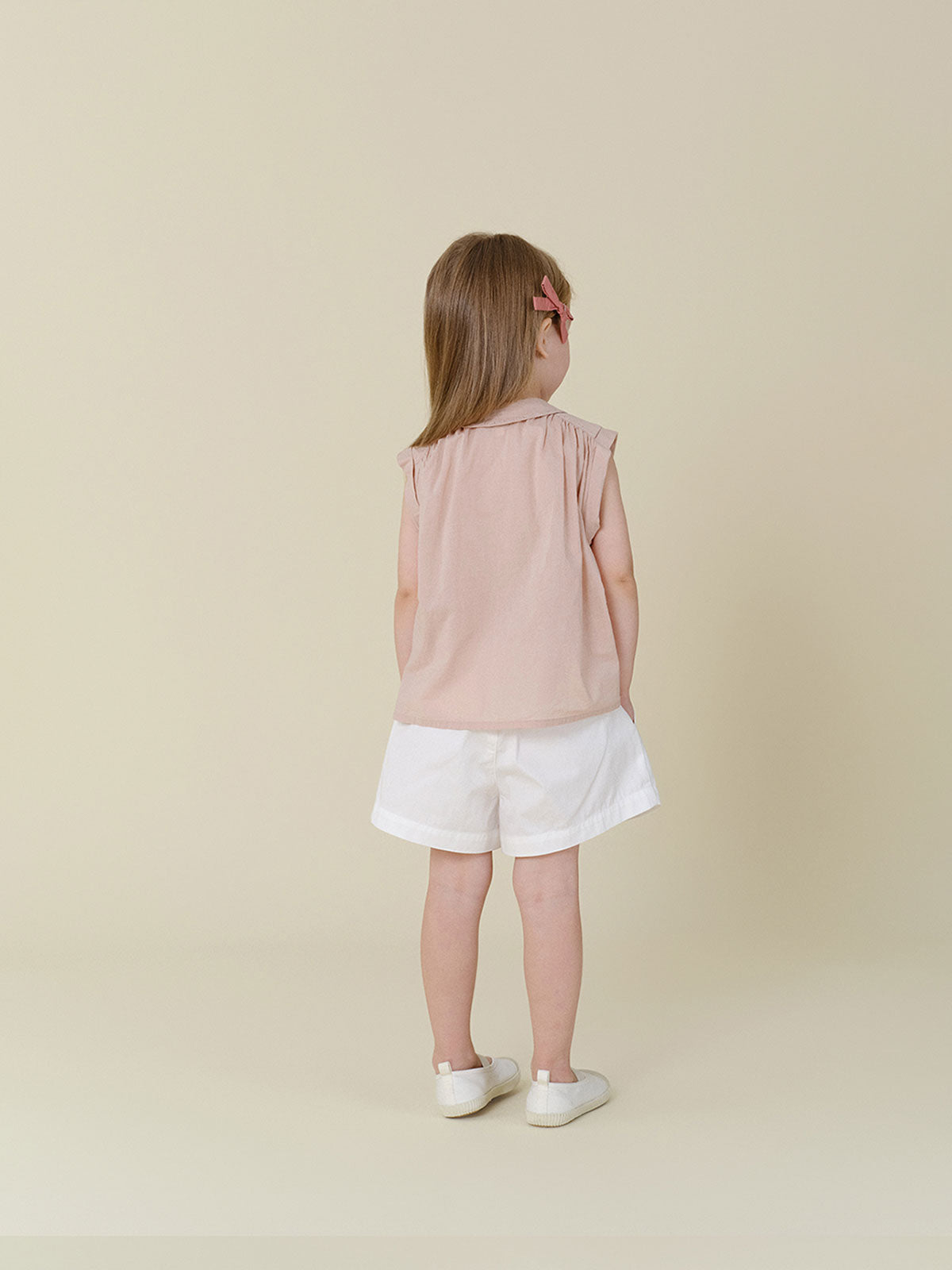 BENebene Pleated Shorts -White