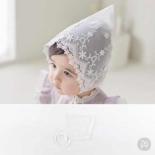 Glenn lace baby bonnet