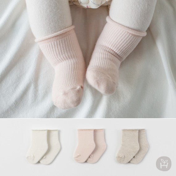 Plain newborn socks 2 in 1 set