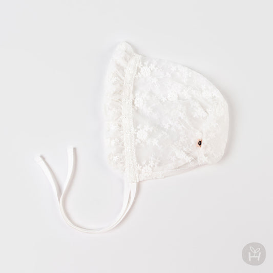 Mellow lace baby bonnet