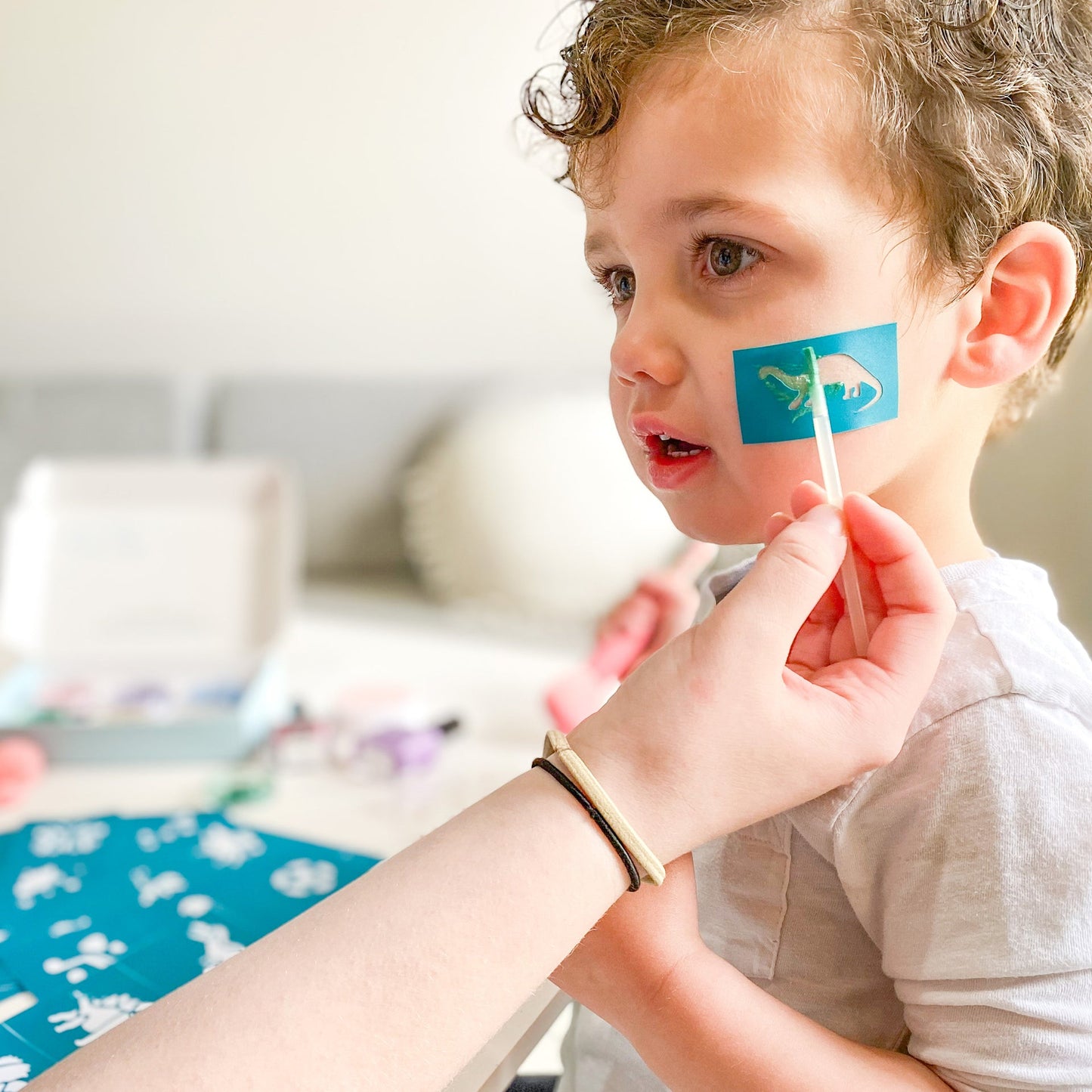 Reusable Adhesive Face Paint & Makeup Stencils - Teal