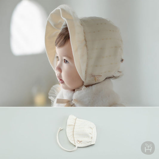 Darling baby bonnet