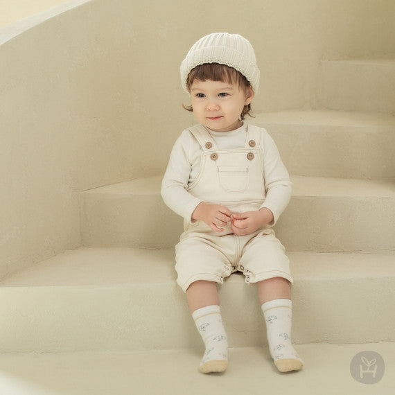 Folling baby socks