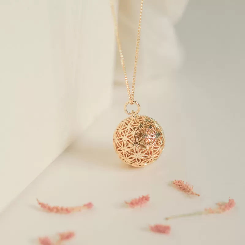Pregnancy Necklace - Flower of Life