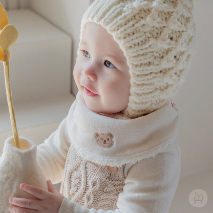 Ruth snow baby banana bib