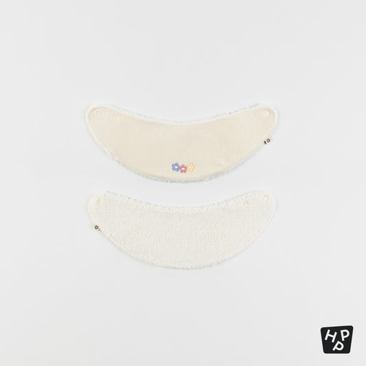 Eline snow baby banana bib