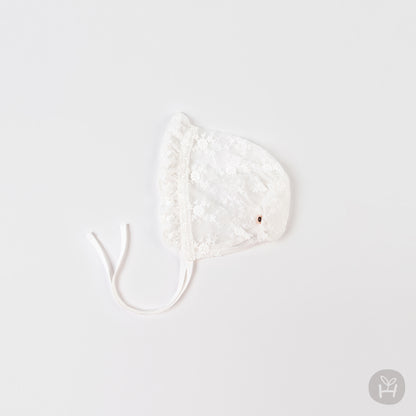 Mellow lace baby bonnet