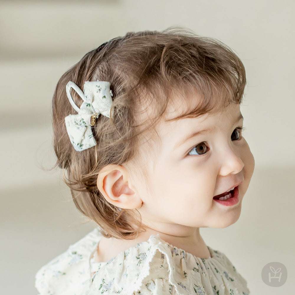 Floa baby barrette