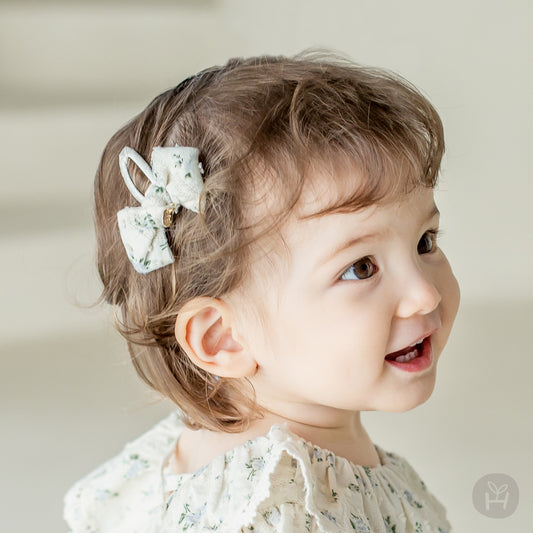 Floa baby barrette