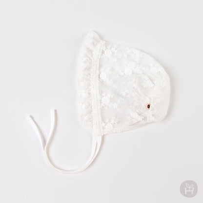 Mellow lace baby bonnet