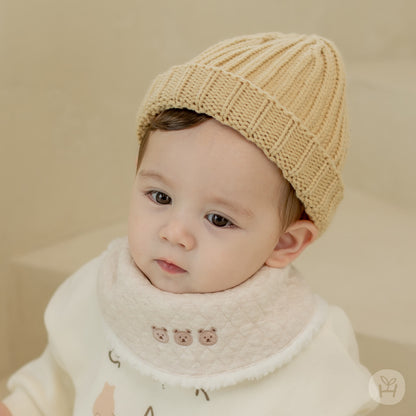 Kobe snow banana bib