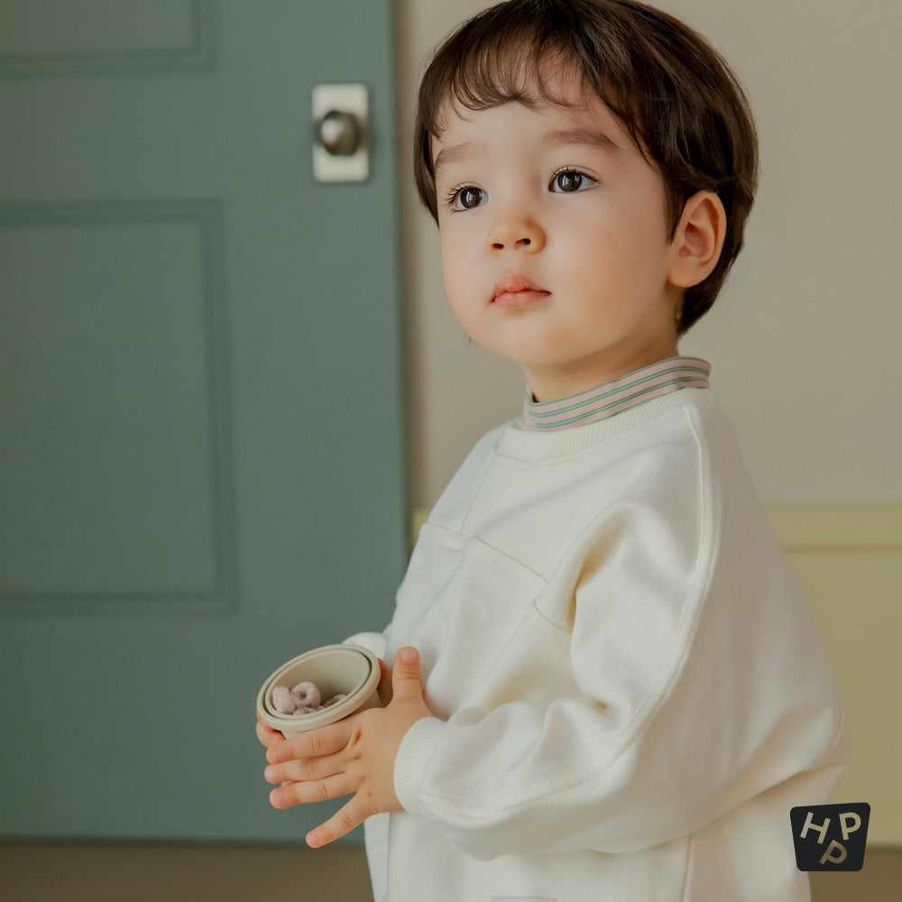 Nuzzle Mock Neck T-Shirt