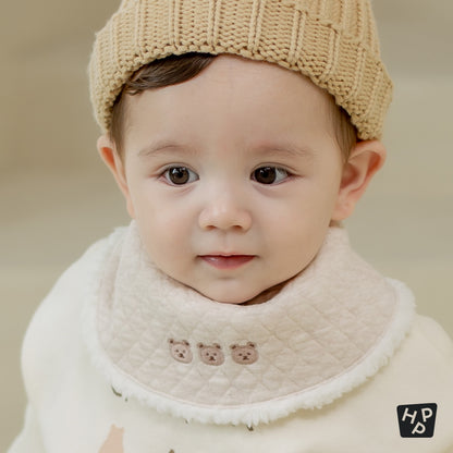 Kobe snow banana bib