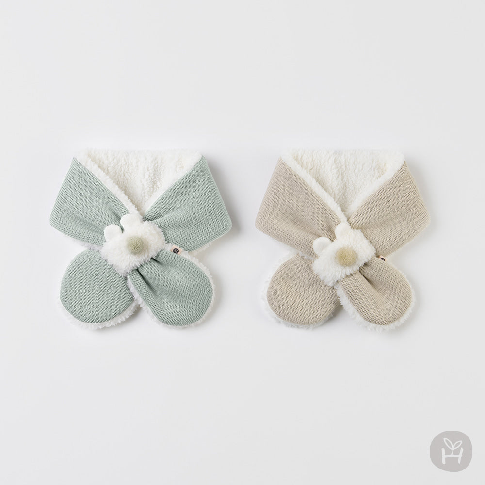 Boba Snow Baby Neckie,