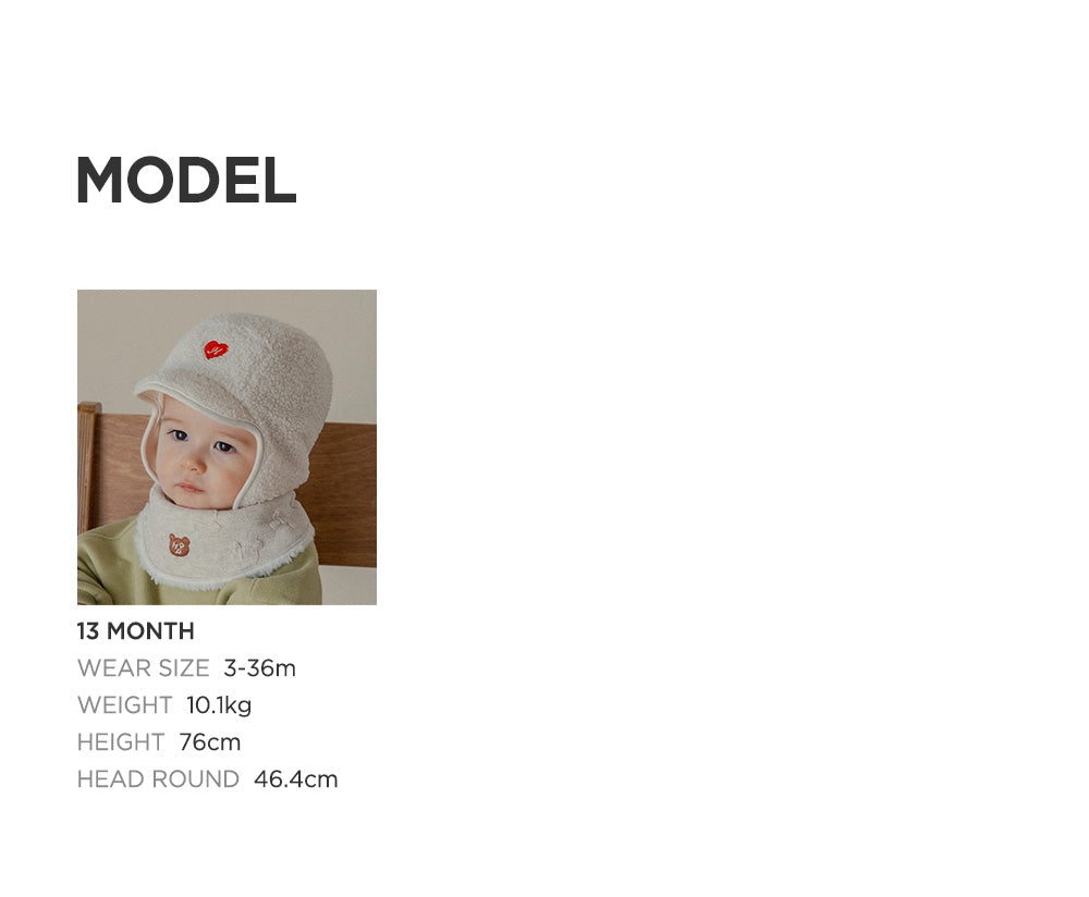 Arty Snow Baby Banana Bib