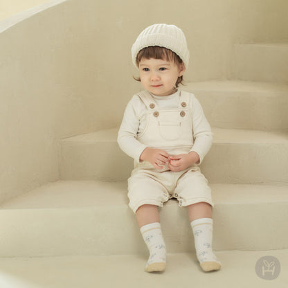 Folling baby socks