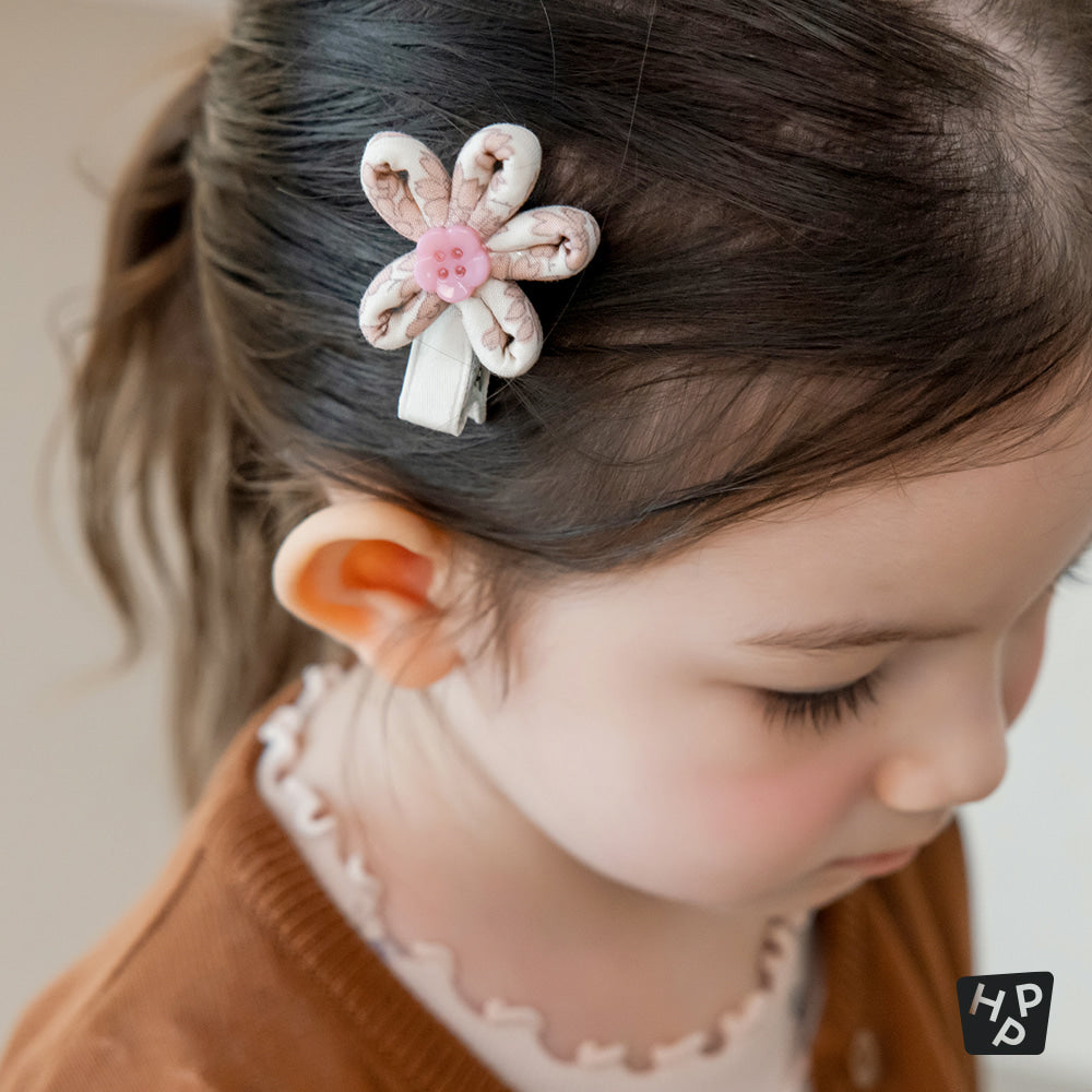 Marguerite Hairpin