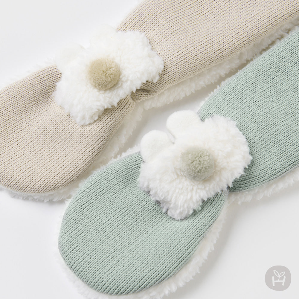 Boba Snow Baby Neckie,