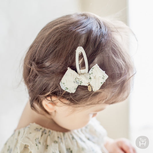 Floa baby barrette