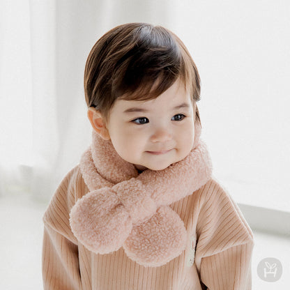 Aubrey snow baby necky