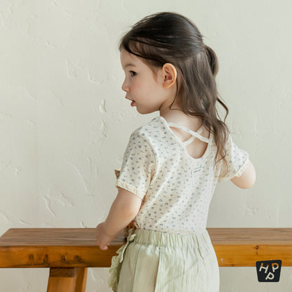 Juni Short-Sleeve T-shirt