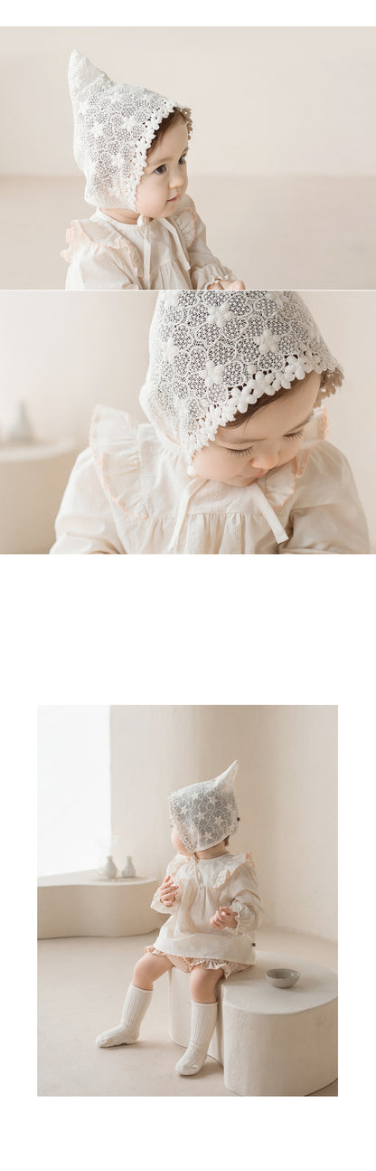 Marlene Lace Bonnet